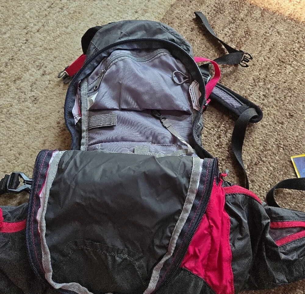 CamelBak Spark 10 Hydration Pack in Black and Pink With Bladder